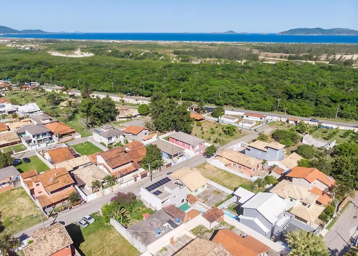 Refugio Tropical Casa De Praia Com Piscina Aquecida E 4 Suites E Garagem 3 Carros, 800 Mtrs Da Praia Internet 700 Mbps, Condominio Privado Com Pista De Skate , Quadra De Futevolei , Campos E Quadras De Futebol!
