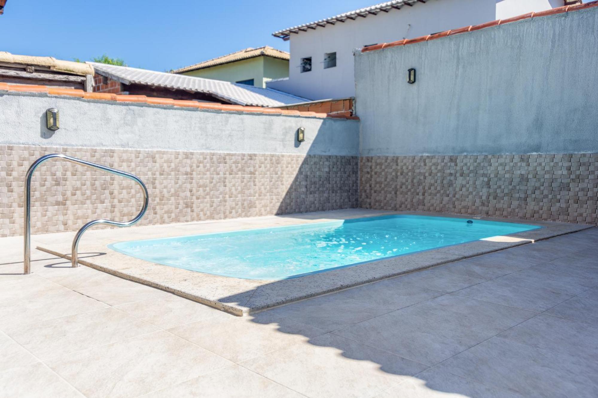 Refugio Tropical Casa De Com Piscina Aquecida E 4 E Garagem 3 Carros, 800 Mtrs Da Internet 700 Mbps, Privado Com Pista De Skate , Quadra De Futevolei , Campos E Quadras De Futebol! Holiday home *